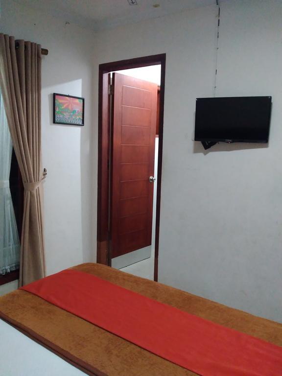 Wisma tamu Rumah Sarwestri *