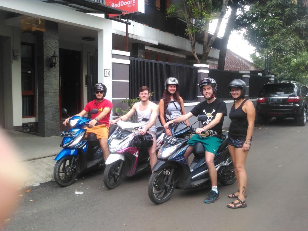 Wisma tamu Rumah Sarwestri Bandung